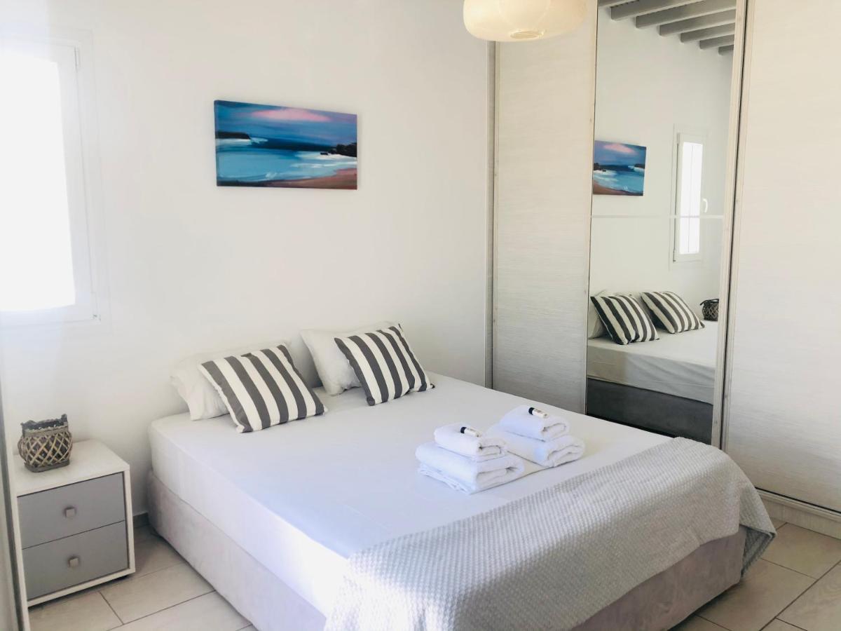 Jonaz Suites Mykonos Town Eksteriør billede