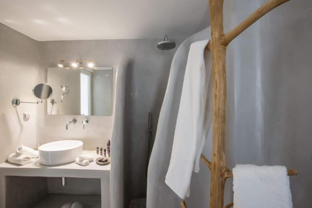 Jonaz Suites Mykonos Town Eksteriør billede